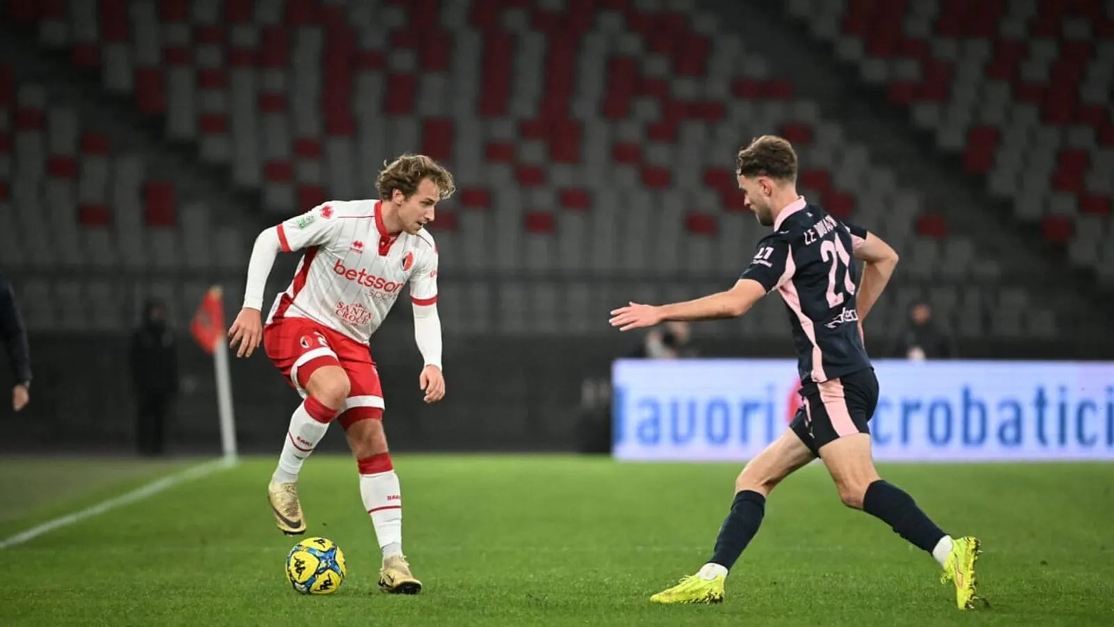 Tris rosanero al San Nicola: il Palermo vola 0‑3 sul campo del Bari