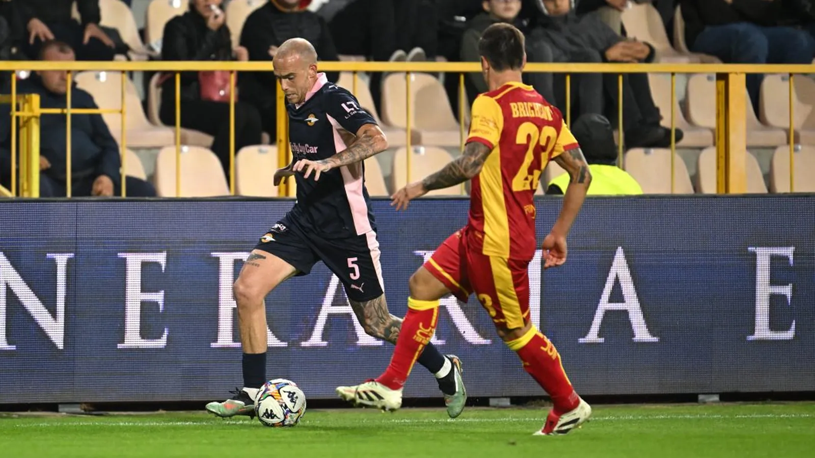 Catanzaro - Palermo: 1‑0, prima caduta per i Rosa