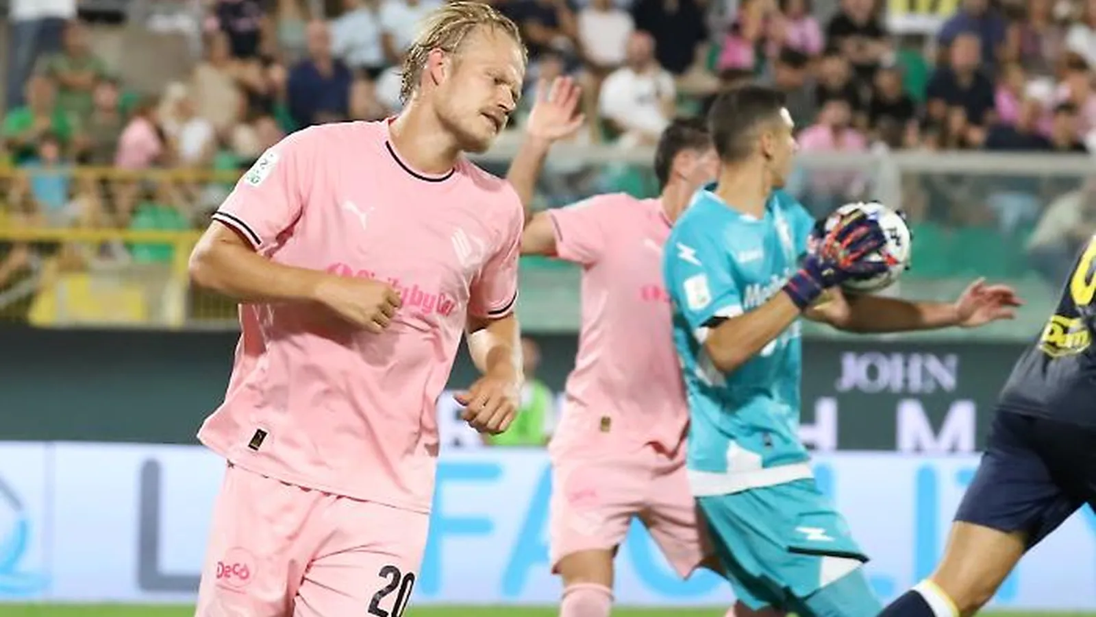 Il Barbera ruggisce ancora: Cesena piegato, Pohjanpalo firma il 2‑0