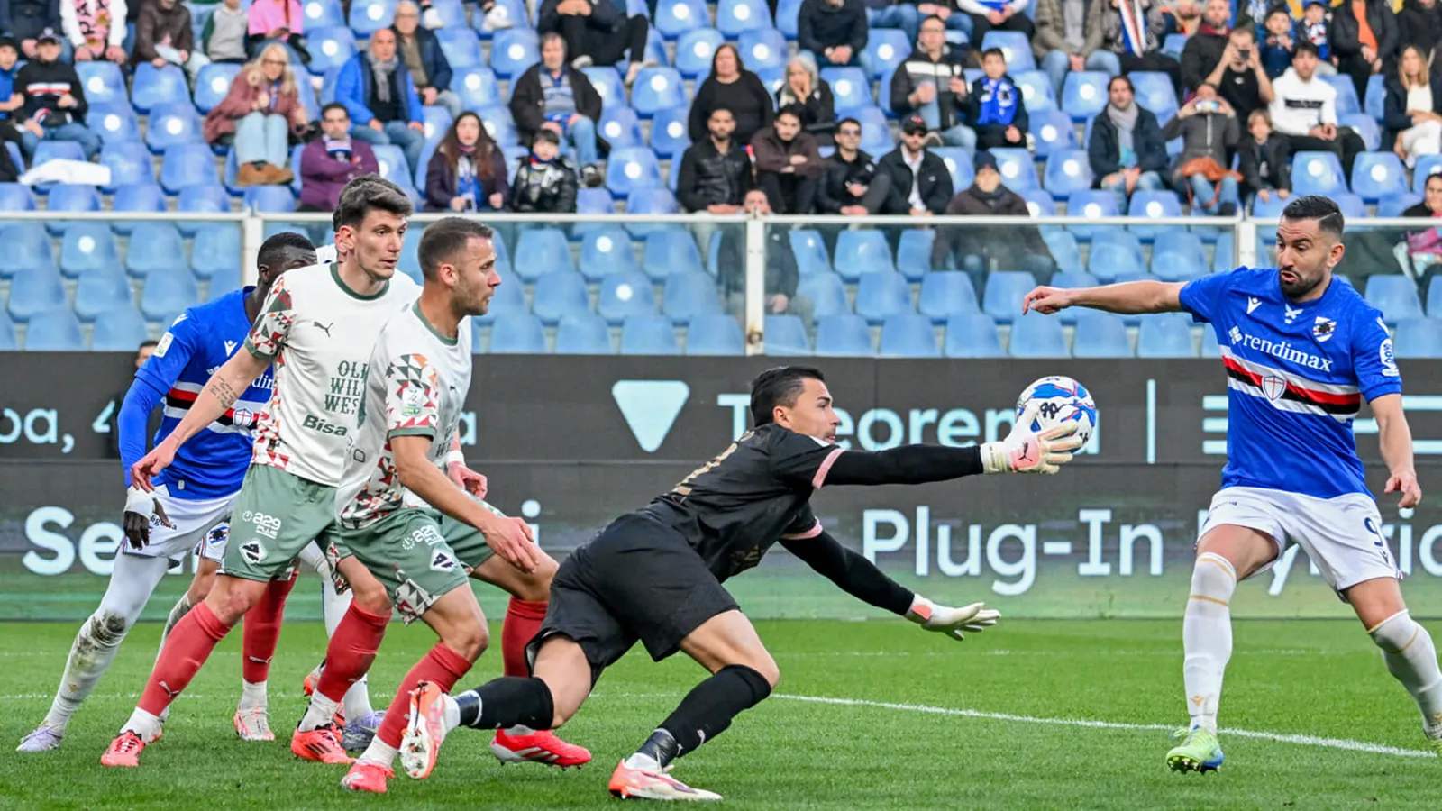 Ottima prova del Palermo a Marassi ma... Emil, che combini?